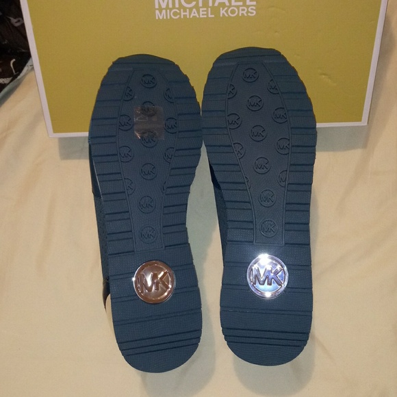 Michael Kors Billie Trainer - Picture 6 of 8